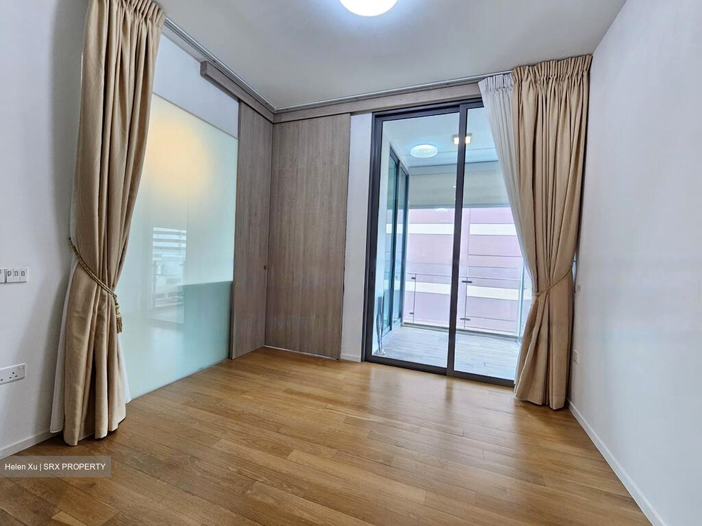 Marine Blue (D15), Condominium #610121101